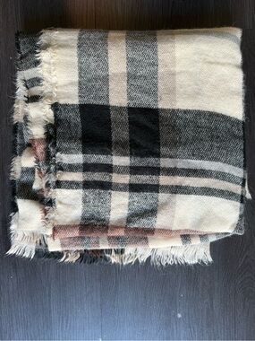 Cozy Plaid Fringe Blanket Scarf - Black, Cream & Tan